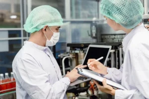 CAE sector farmacéutico - control de acceso de contratista a sala blanca
